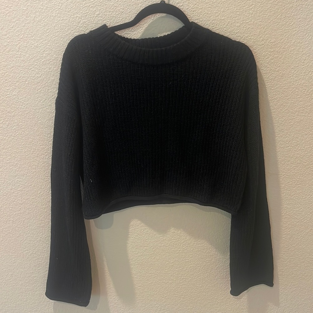Black crop sweater
